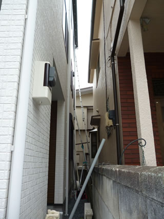 3階ー1階のエアコン工事(高所作業)